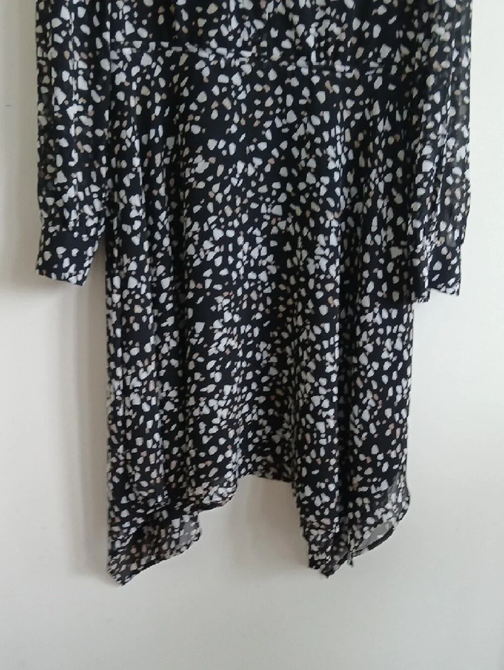 le chateau Black Printed V-Neck Long Sleeve Dress - Picture 7 of 10